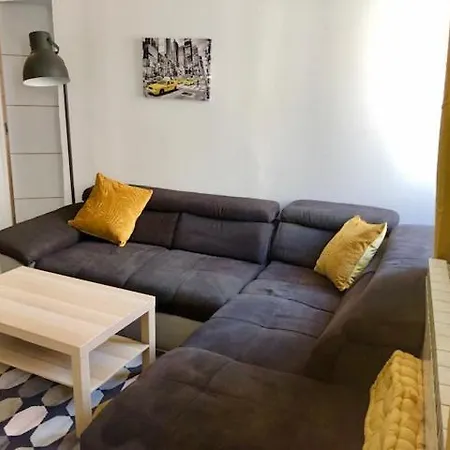 5 Nîmes