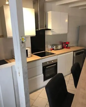 Appartement 5 *