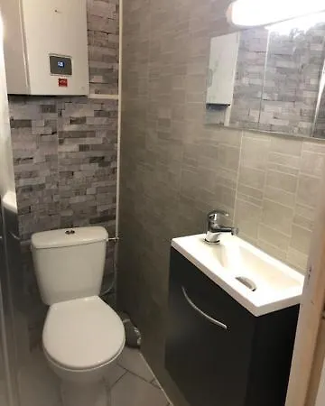 Appartement 5 *