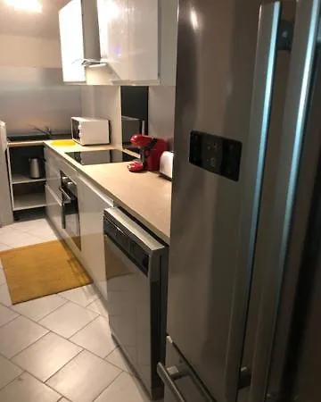 5 * Nîmes